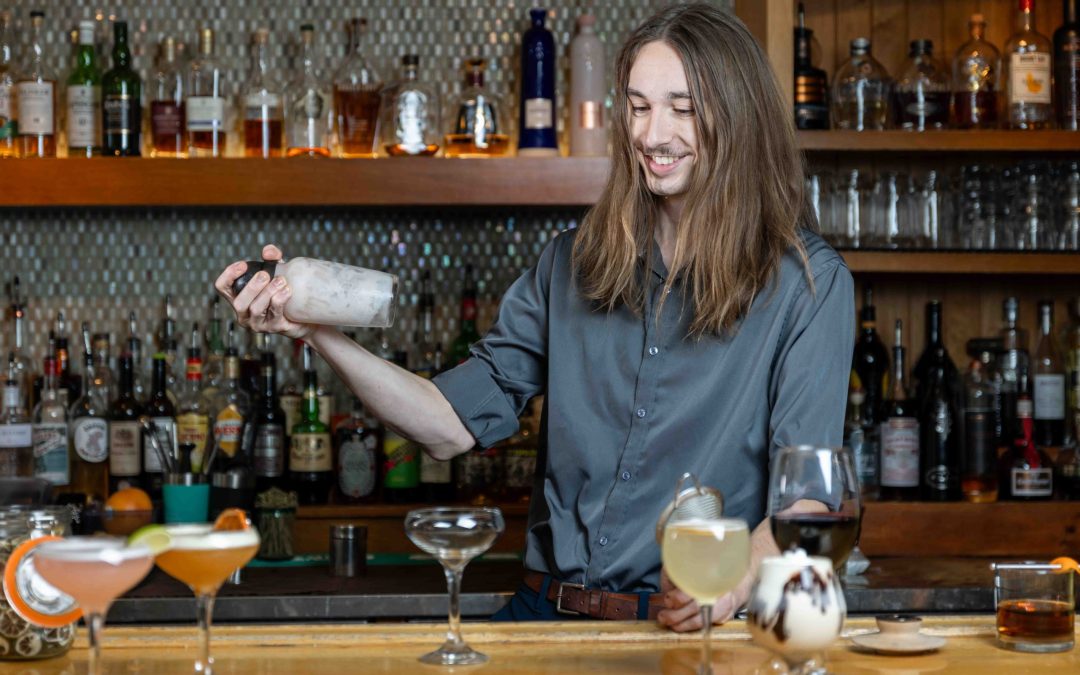 Celebrate the Season at WINEGUYS RESTAURANTS